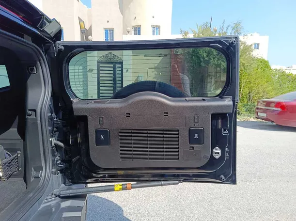 Car image 33