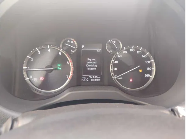 Car image 24