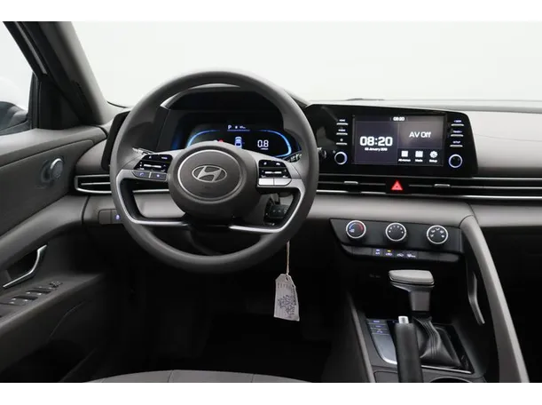 Car image 15