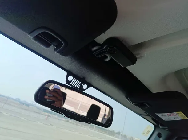 Car image 33