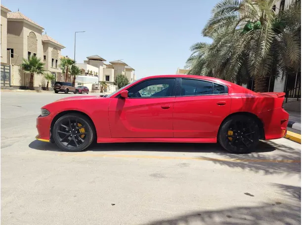Car image 8