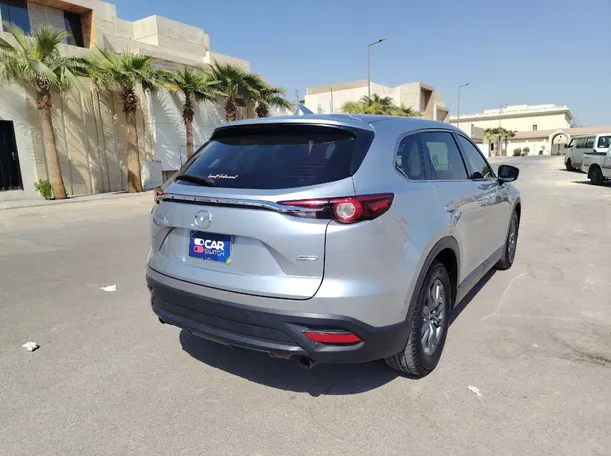 Car image 5