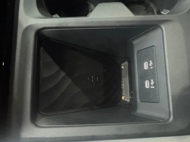 Car image 22