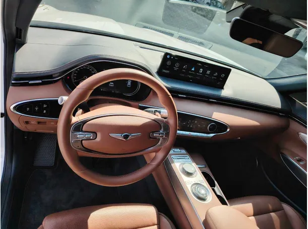 Car image 13