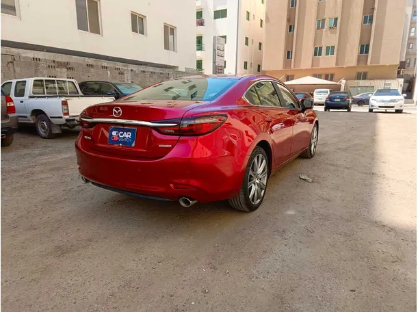 Car image 5