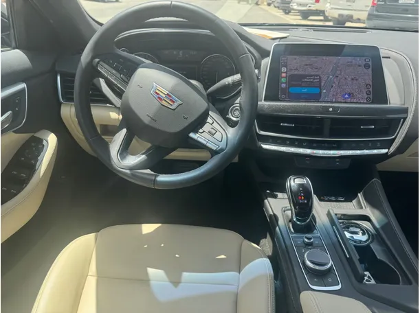 Car image 17