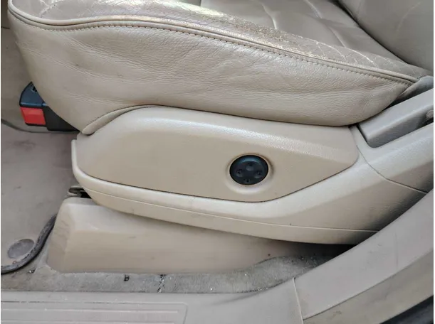 Car image 45