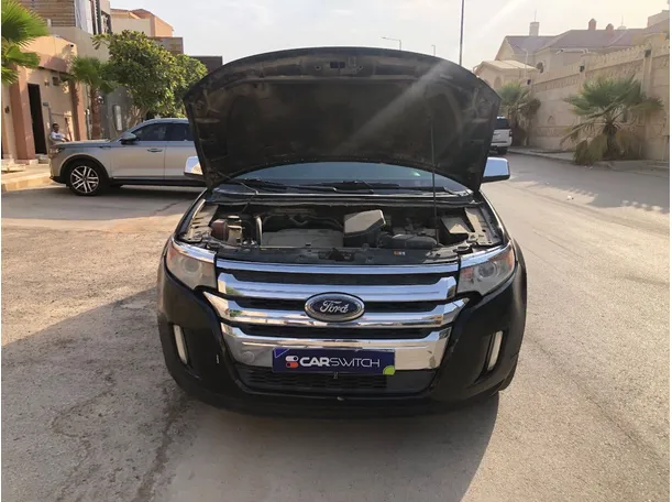 Car image 24