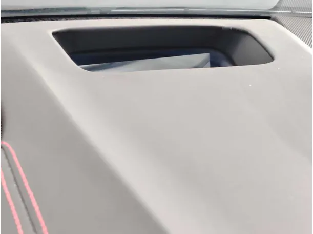 Car image 27