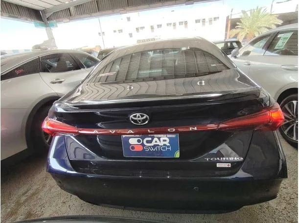 Car image 5