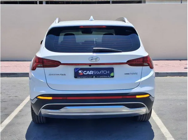 Car image 6