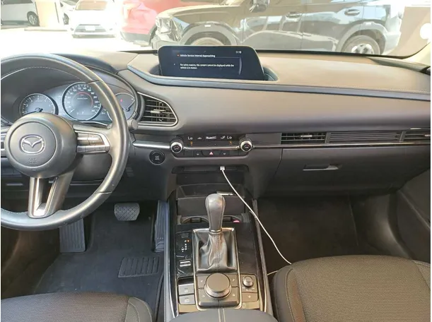 Car image 16