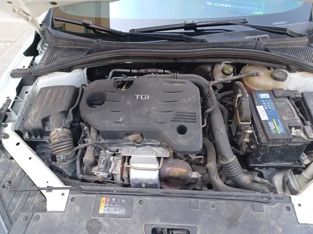 Car image 23