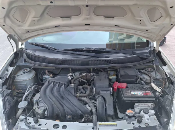 Car image 20