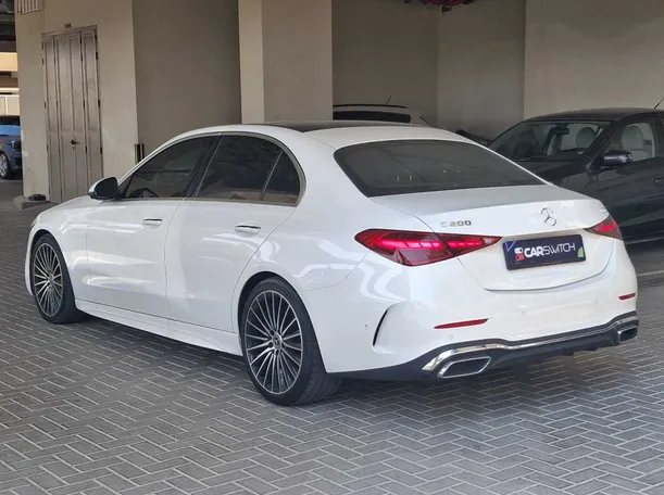 Car image 7