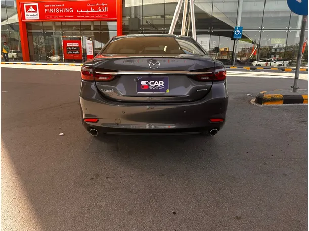 Car image 6