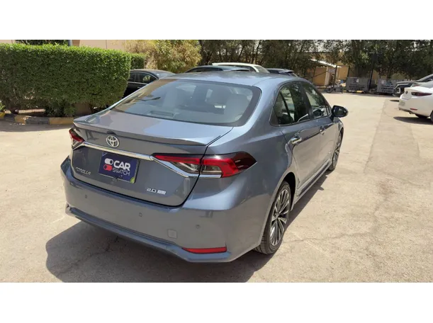 Car image 5