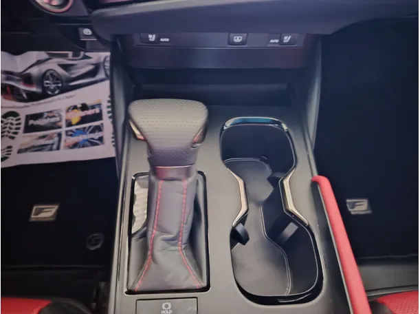 Car image 27