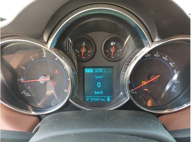 Car image 18