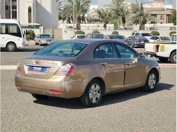 Car image 5