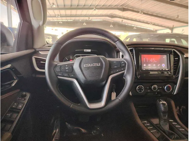 Car image 23