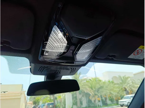Car image 37
