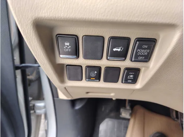 Car image 28