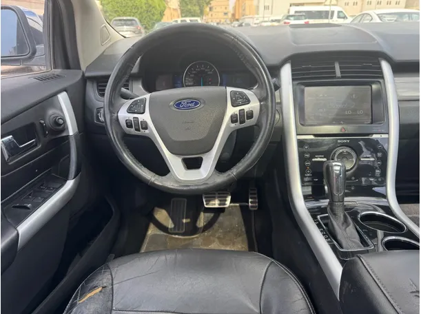 Car image 15