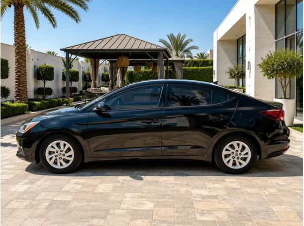 Car image 4