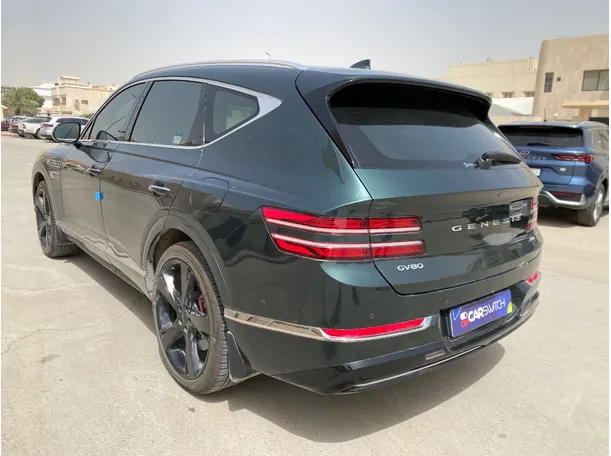 Car image 7