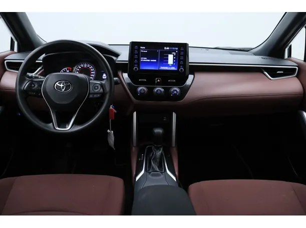 Car image 14