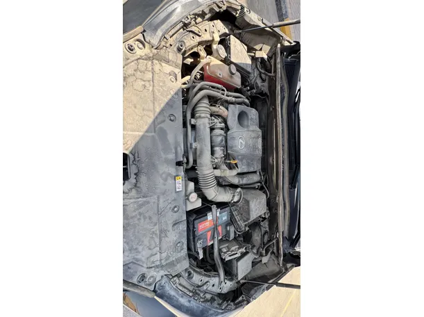 Car image 30