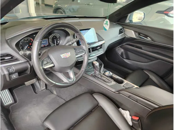 Car image 12