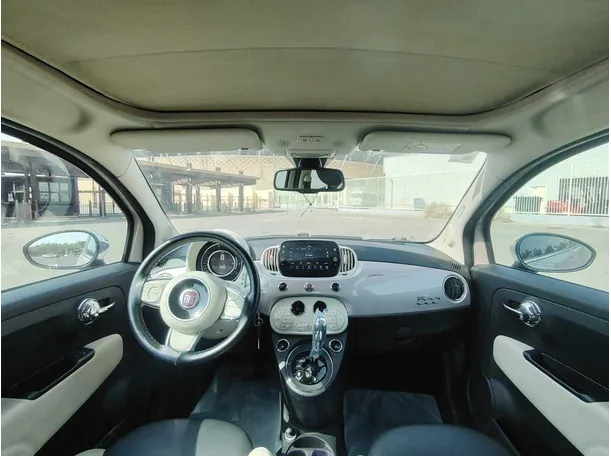 Car image 13