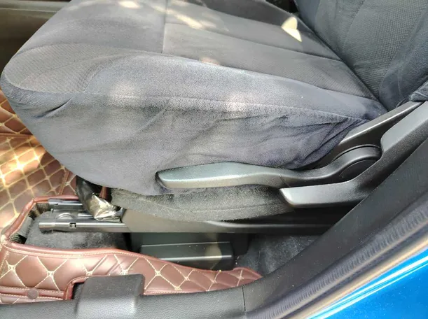 Car image 41