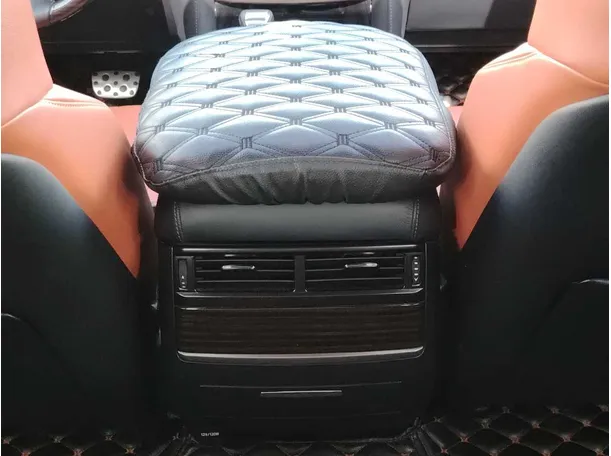 Car image 43