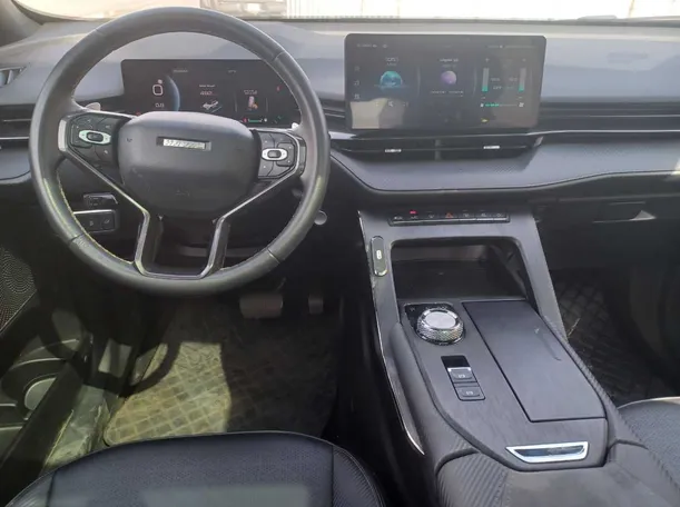 Car image 16