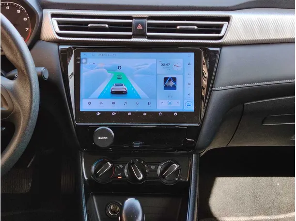 Car image 19