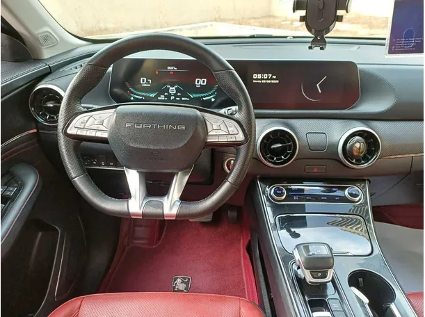 Car image 16