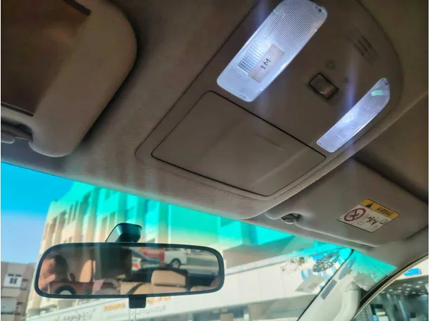 Car image 33
