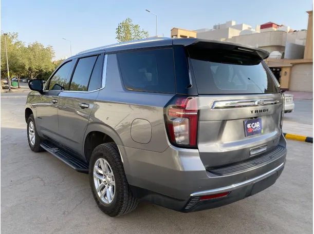 Car image 7