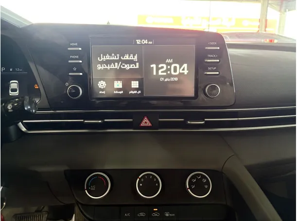 Car image 12