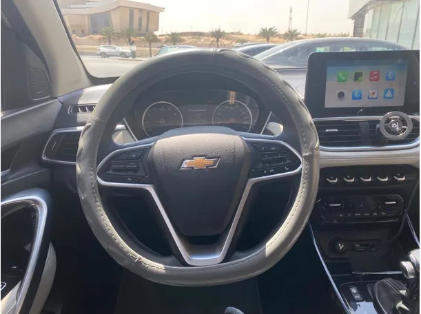 Car image 17