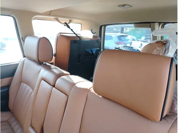 Car image 37
