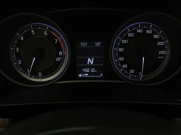 Car image 6