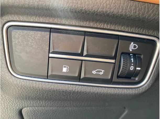 Car image 27