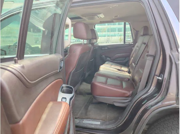 Car image 16