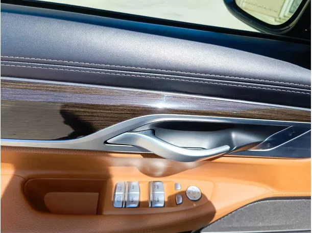 Car image 42