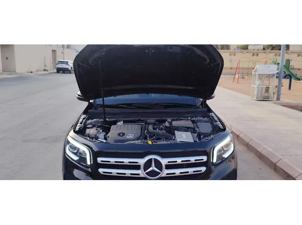 Car image 36