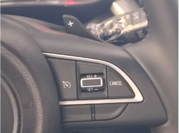 Car image 25
